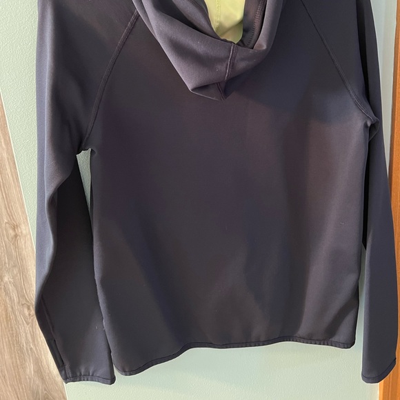 Nike Dri-Fit Sweatshirt - Picture 2 of 3